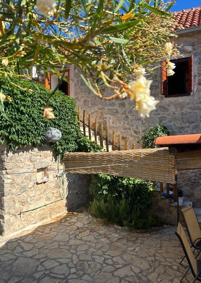 Holiday Home Hauser Vrbanj Extérieur photo